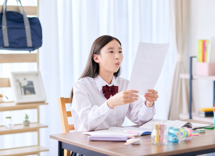 音読は暗記に効果ある？15分からできる手順とコツ、注意点まで解説
