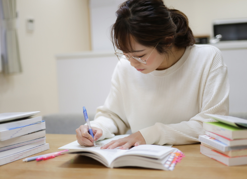 予備校 寮 費用