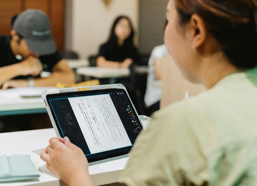 医学部2年生の生活・勉強内容・進級とは？基礎医学・実習のリアルを解説