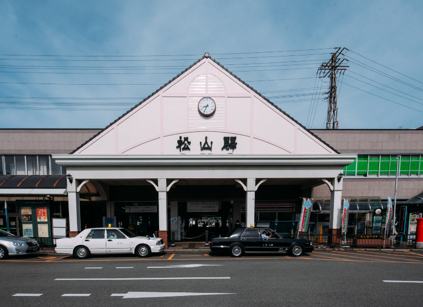 愛媛大学医学部の再受験対策！倍率・配点から共通テストと二次試験を解説