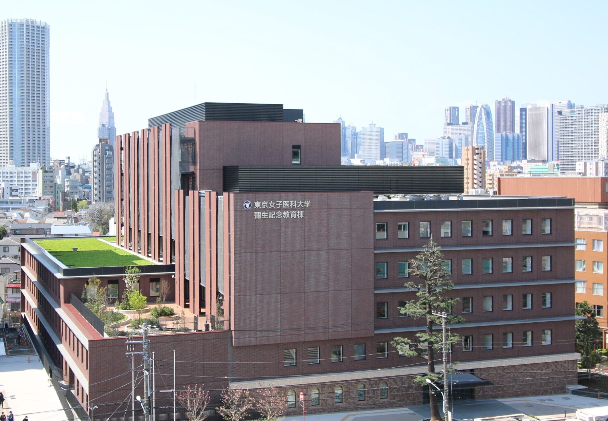 東京女子医科大学の再受験は可能?日本唯一の女子医大と特待生制度